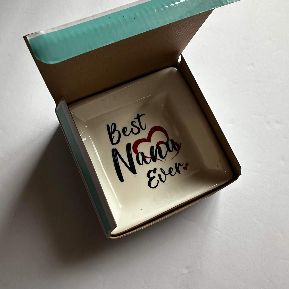 Best Nana‎ Ever Ceramic Trinket Dish Square Jewelry Tray Gold Rim Cream 4x4
